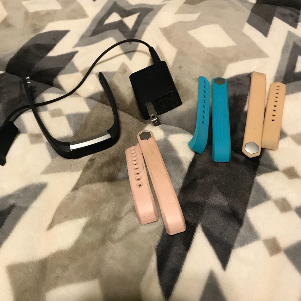 Fitbit Alta. Works perfect.